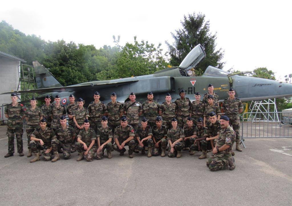 25 juillet : visite du musée par les jeunes FMIR de la base aérienne.